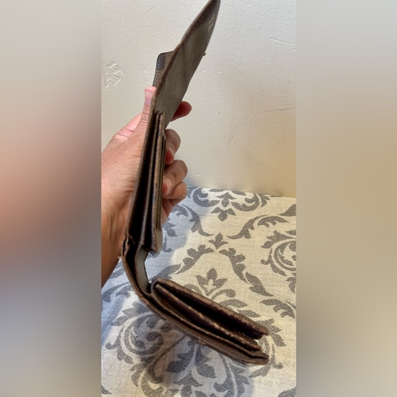 Louis Vuitton AUTHENTIC Damier Ebene Trifold Wallet - Picture 8 of 12